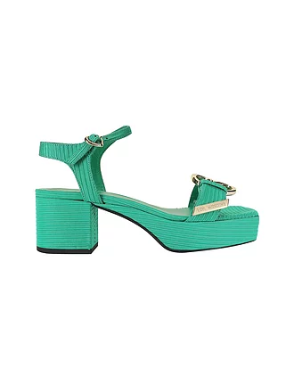 LOVE MOSCHINO