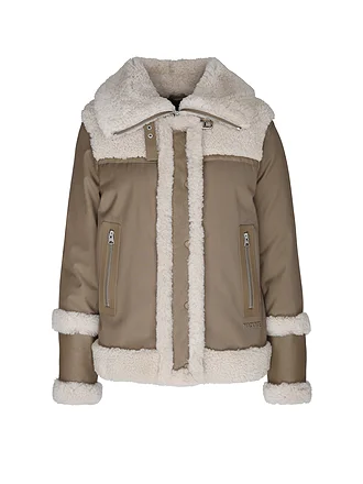 MACKAGE