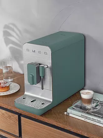 SMEG | Kaffee Vollautomat Medium BCC02EGMEU 50s Style Emerald Green | schwarz