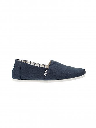 TOMS