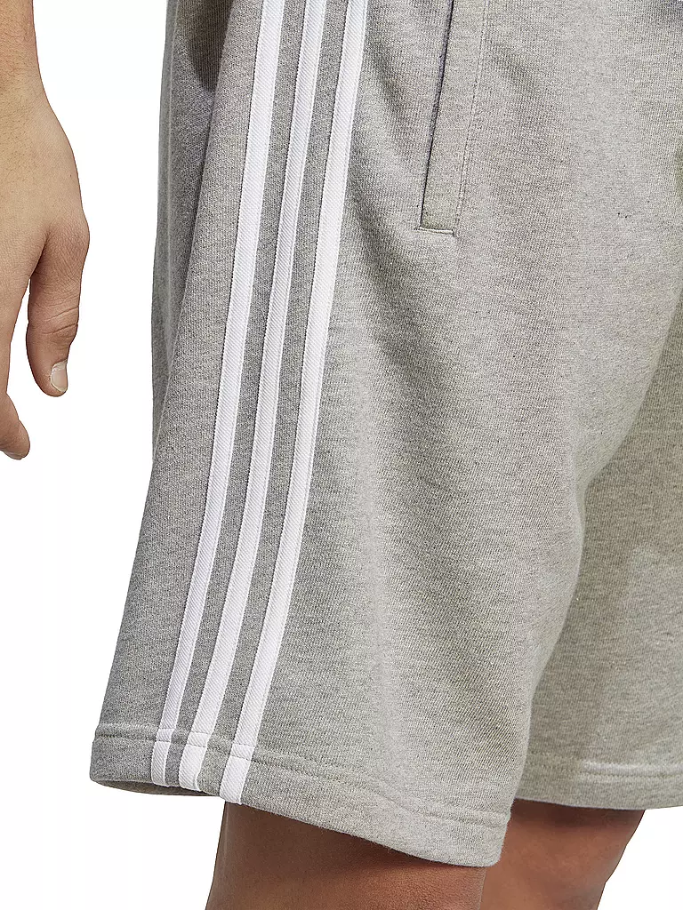 ADIDAS | Shorts  | hellgrau