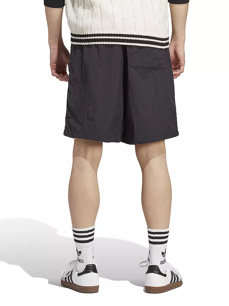 ADIDAS | Shorts METRO | schwarz