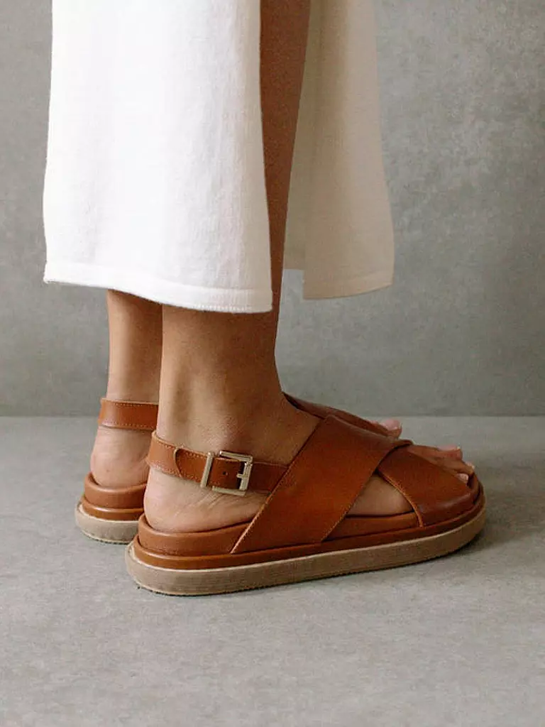 ALOHAS | Sandalen MARSHMALLOW | camel