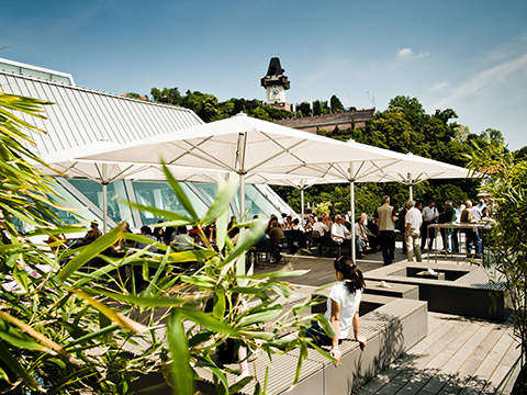 Die wunderschöne Dachterrasse des tagescafe Freiblick