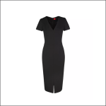 Schwarzes, kurzärmeliges, knielanges Kleid mit V-Ausschnitt und Schlitz an der Vorderseite auf weißem Hintergrund.