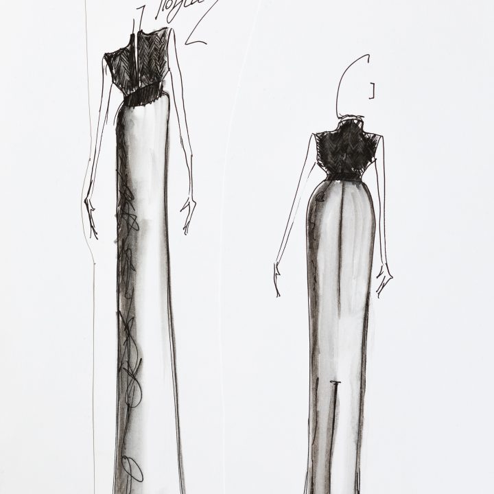 Eine Skizze von zwei langen, eleganten Kleidern mit hohem Ausschnitt. Beide Designs zeichnen sich durch ein figurbetontes Oberteil und einen bodenlangen Rock mit dezenten Mustern auf dem Stoff aus. Der Stil ist minimalistisch und schick, mit Betonung auf anmutigen Silhouetten.
