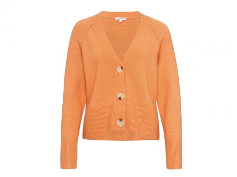 Eine leuchtend orangefarbene Strickjacke mit V-Ausschnitt und langen Ärmeln, mit drei großen Schildpattknöpfen auf der Vorderseite. Die weiche Textur der Strickjacke wird durch gerippte Details an den Bündchen und am Saum ergänzt und sorgt für ein gemütliches und stilvolles Aussehen.