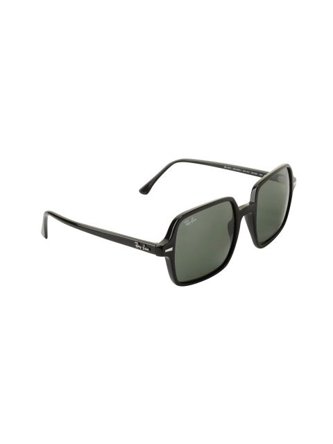 Eine schwarze Sonnenbrille mit rechteckigen Gläsern und dünnen Bügeln. Das Markenlogo ist in der oberen Ecke eines Glases und auf dem Bügel sichtbar. Die Gläser scheinen dunkel und schattiert zu sein.