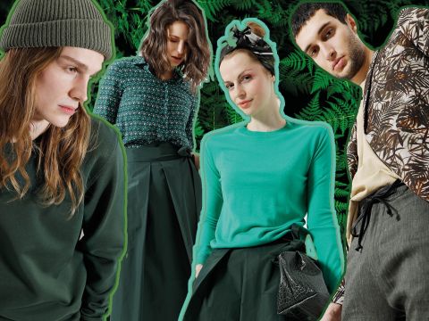 Eine Gruppe von vier Personen in stilvoller Kleidung in Grün- und Erdtönen steht vor einem grünen Blatthintergrund. Sie wirken entspannt und modisch, jeder von ihnen hat einzigartige Frisuren und Accessoires.