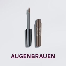 Geöffnete Tube Augenbrauengel mit Pinselapplikator auf hellem Untergrund. Unter der Tube steht in fetten Lettern das Wort „AUGENBRAUEN“.