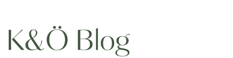Text „K&Ö Blog“ in Dunkelgrün auf weißem Hintergrund, minimalistisch und modern gestaltet.