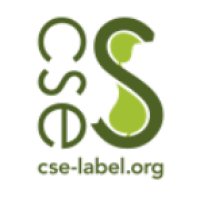 Das Bild zeigt ein Logo mit stilisierten grünen Buchstaben, die „CSE“ ähneln, über dem Text „cse-label.org“. Das Design zeichnet sich durch organische Formen und einen minimalistischen Look aus.