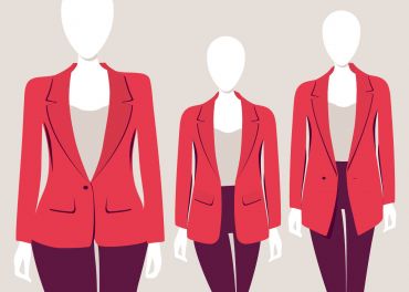 Illustration von drei gesichtslosen Figuren, die rote Blazer und dunkle Hosen mit beigen Oberteilen tragen. Der Hintergrund ist hellbeige. Die Blazer haben unterschiedliche Ärmellängen, was einen stylischen Look ergibt.