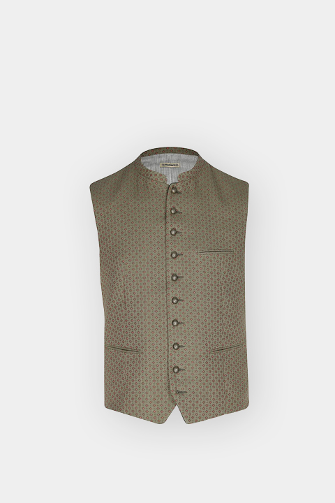 Braune, traditionelle Weste mit Knöpfen, dezentem kleinem geometrischem Muster, Stehkragen und drei Vordertaschen auf hellem Grund.