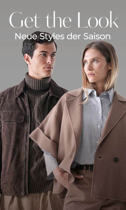Ein stilvolles Paar posiert vor einem grauen Hintergrund. Die Frau trägt einen hellblauen Anzug mit einem rosa Mantel und hält eine beige Handtasche. Der Mann trägt einen lila Pullover über einem blauen Hemd. Der Text über ihnen lautet „Get the Look“.