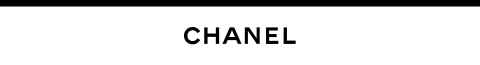 Das Textlogo zeigt das Wort „CHANEL“ in schwarzen Großbuchstaben auf weißem Hintergrund mit einer dünnen schwarzen Linie darüber.