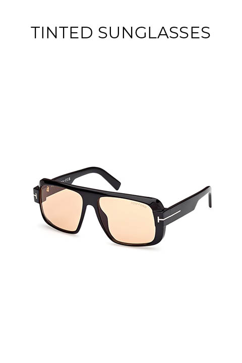 Eine rechteckige, schwarz gerahmte Sonnenbrille mit pfirsichfarbenen Gläsern ist vor einem weißen Hintergrund abgebildet. Der Text über dem Bild lautet "TINTED SUNGLASSES.