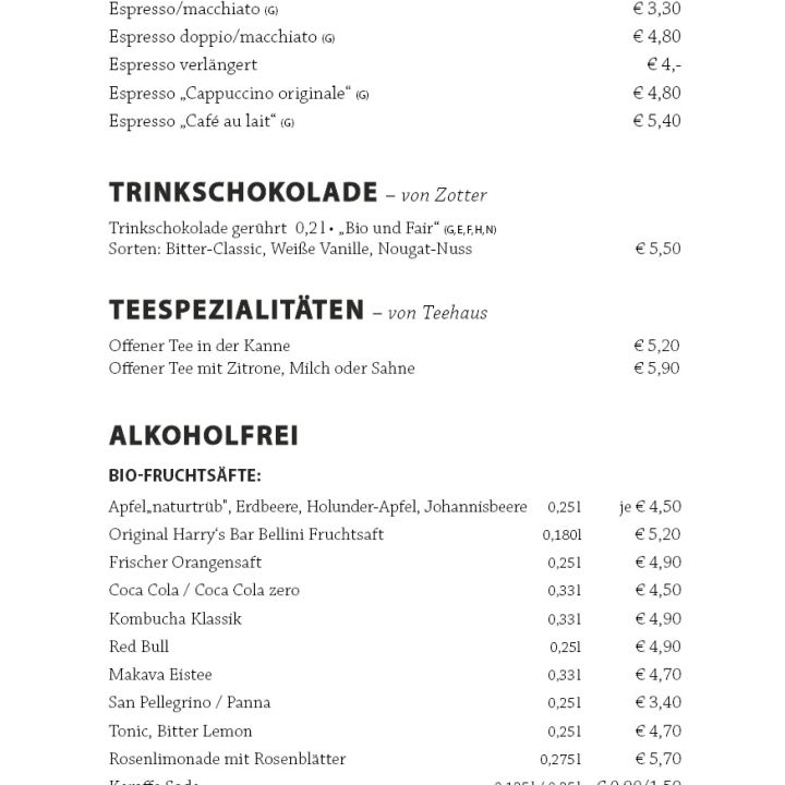 Speisekarte mit Espresso, heißer Schokolade, Tee und alkoholfreien Getränken mit Preisen in Euro. Dazu gehören auch Getränke wie Cappuccino und Apfelsaft.