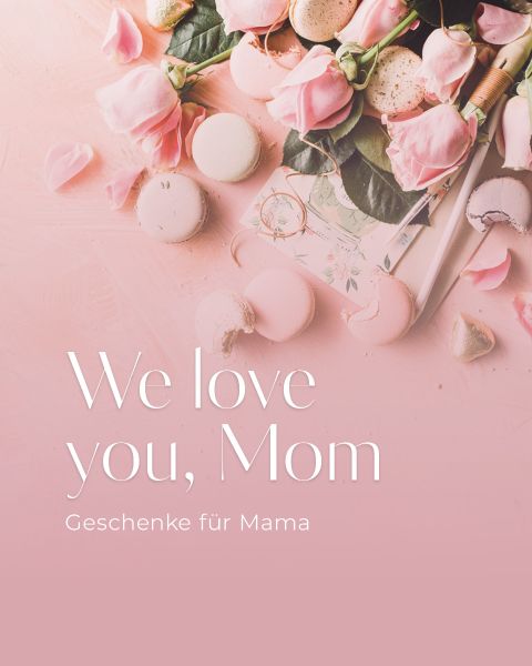 Rosa Rosen, Macarons und ein Notizbuch auf einem pastellrosa Hintergrund mit Text: "Wir lieben dich, Mama. Geschenke für Mama.