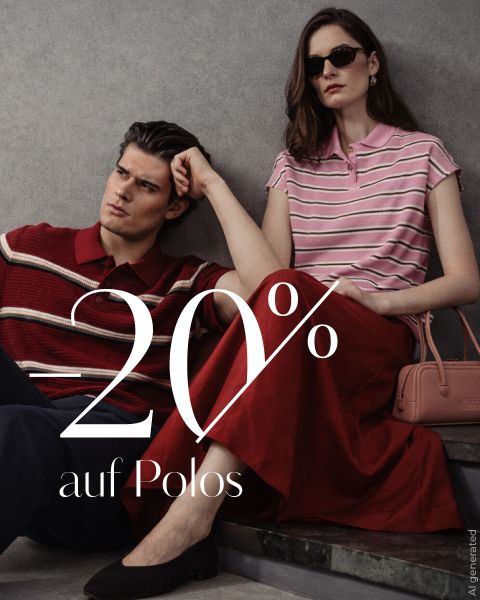 Ein Mann und eine Frau in gestreiften Polos posieren stilvoll; Textüberlagerung lautet "20% auf Polos.
