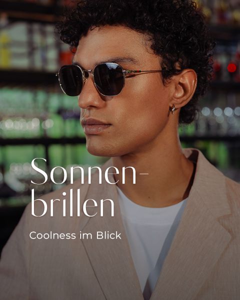 Eine Person, die eine Sonnenbrille und einen beigen Blazer trägt, wobei der deutsche Text „Sonnenbrillen“ und „Coolness im Blick“ über das Bild gelegt ist.