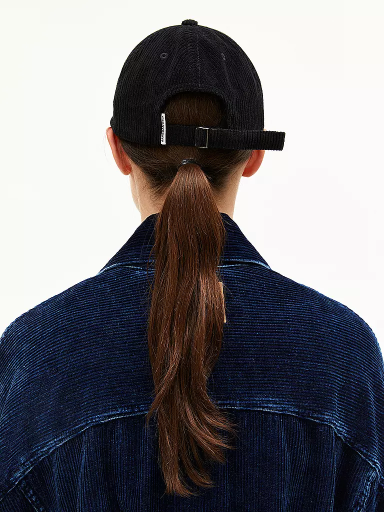 ARMEDANGELS | Kappe YENAAS CORDUROY | schwarz