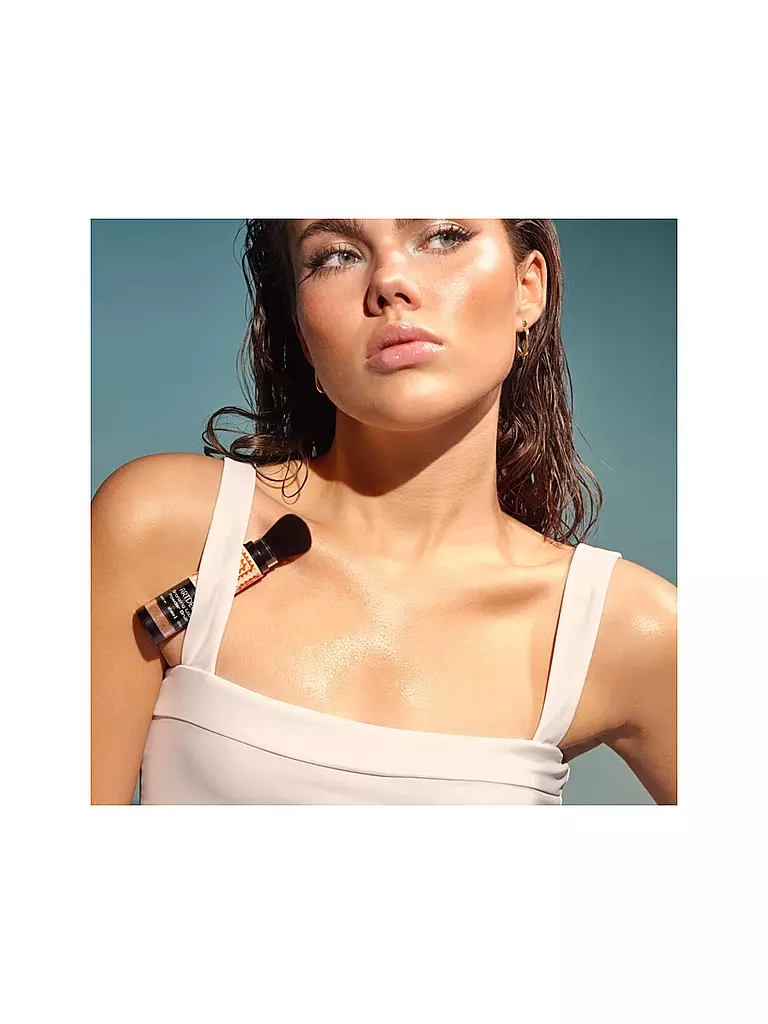 ARTDECO | Bronzing Loose Powder Brush – for Face & Body (80 Tropic Summer) | camel