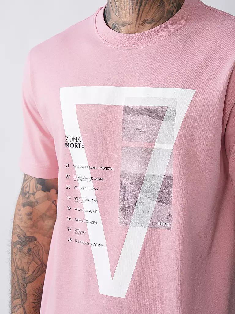 BOSS | T-Shirt TE_ONTHEWAY | rosa