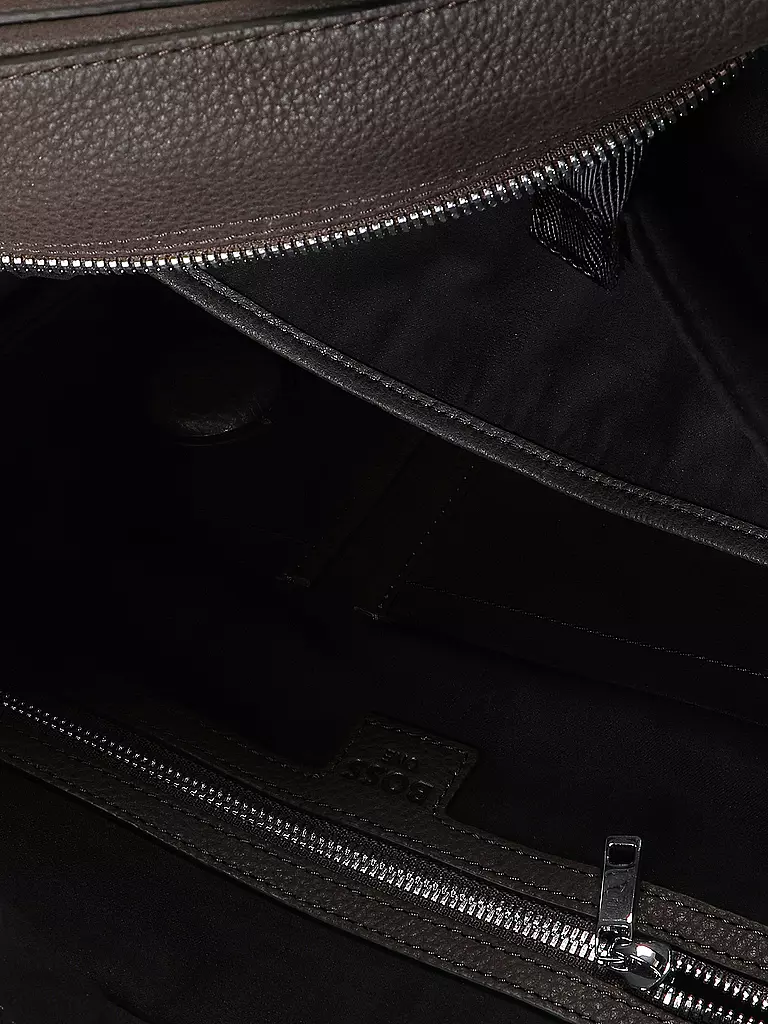 BOSS | Weekender | braun