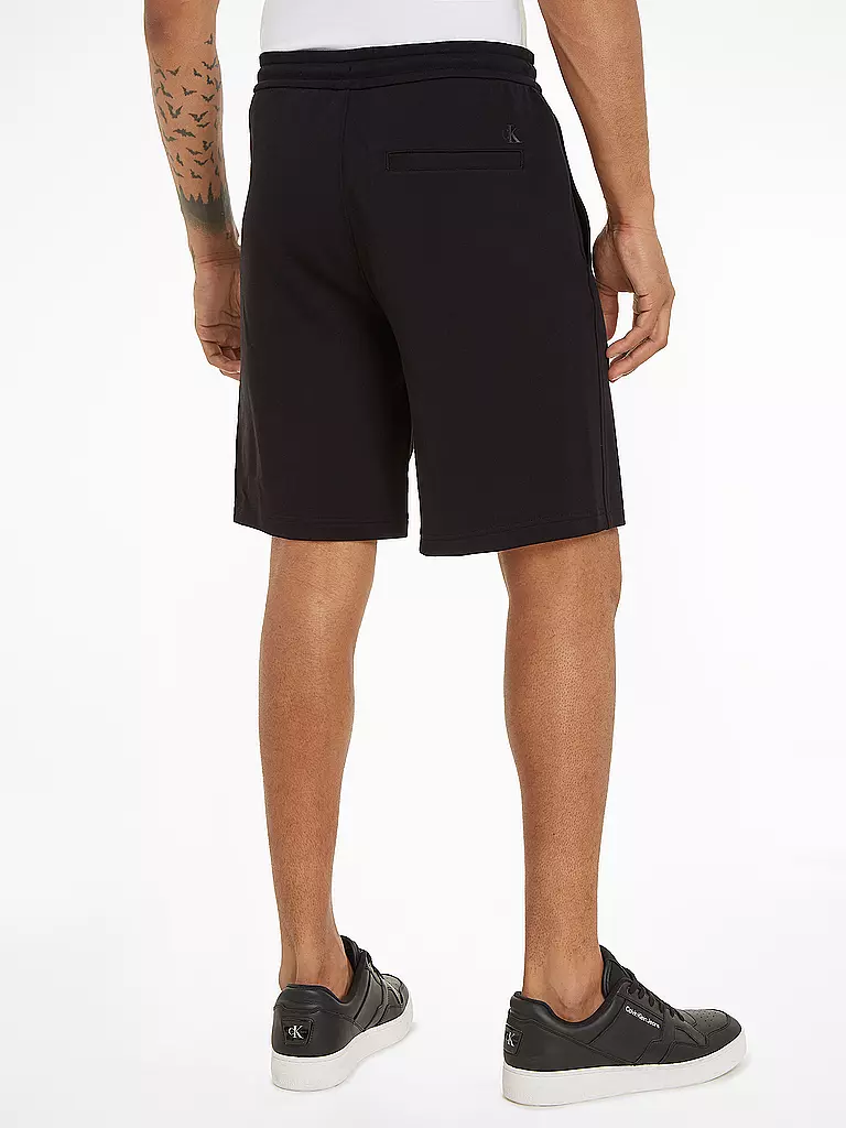 CALVIN KLEIN JEANS | Sweatshorts  | schwarz