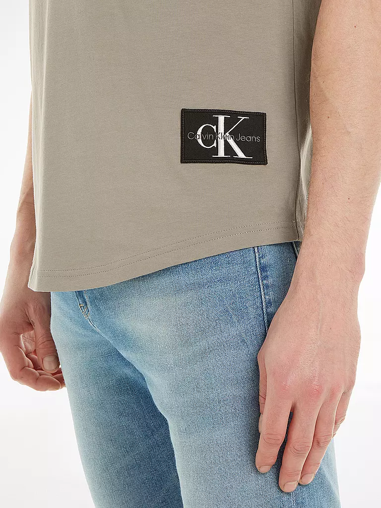 CALVIN KLEIN JEANS | T-Shirt | grün