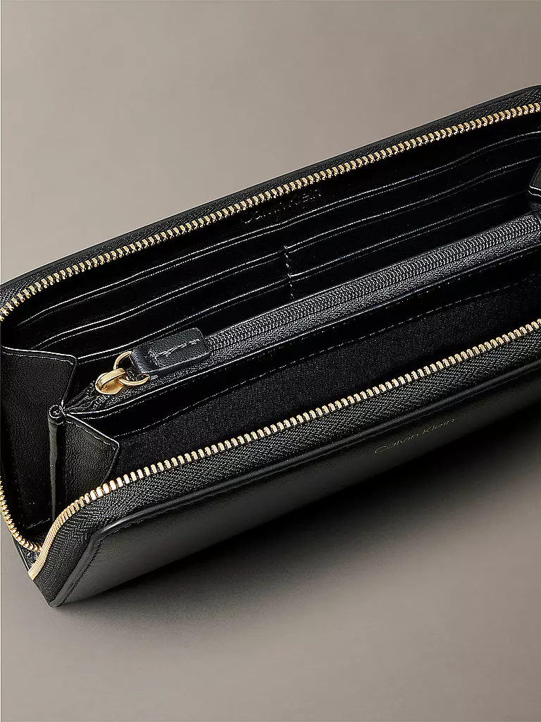 CALVIN KLEIN | Geldbörse CK PULLER Large | schwarz