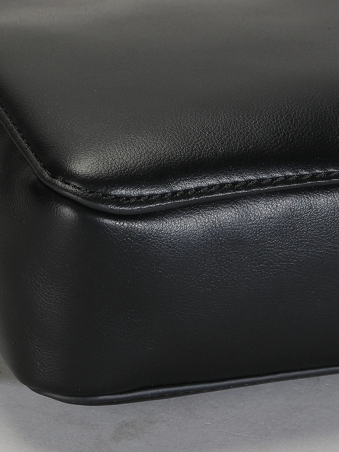 CALVIN KLEIN | Tasche - Mini Bag | schwarz