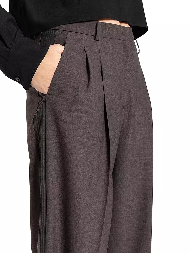 CAMBIO | Chino EMILIE TRACK | braun