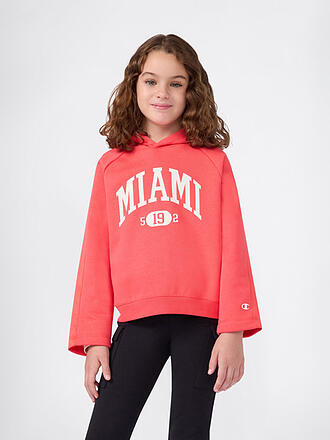 CHAMPION | Produktname: Suéter para niña
Marke: CHAMPION
Farbe: rojo
Kategorien: Moda, Niños, Niñas

Ärmellänge: Manga larga
Material: Felpa, Algodón, Poliéster / Poliamida
Kragenform: Capucha
Musterung: Texto
Passform (Oberbekleidung): Regular
Stil: Moda jo