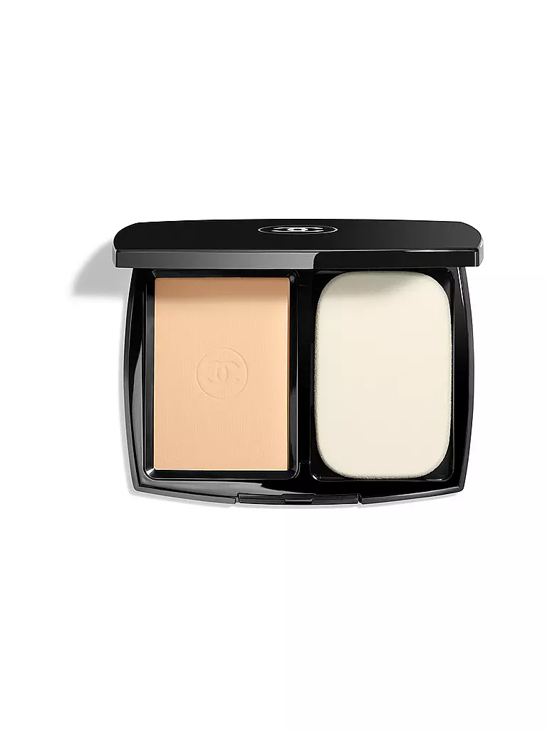 CHANEL |  KOMPAKT-MAKE-UP FÜR HÖCHSTE PERFEKTION. EXTREM LANGANHALTEND. HOHER TRAGEKOMFORT. 13G | camel