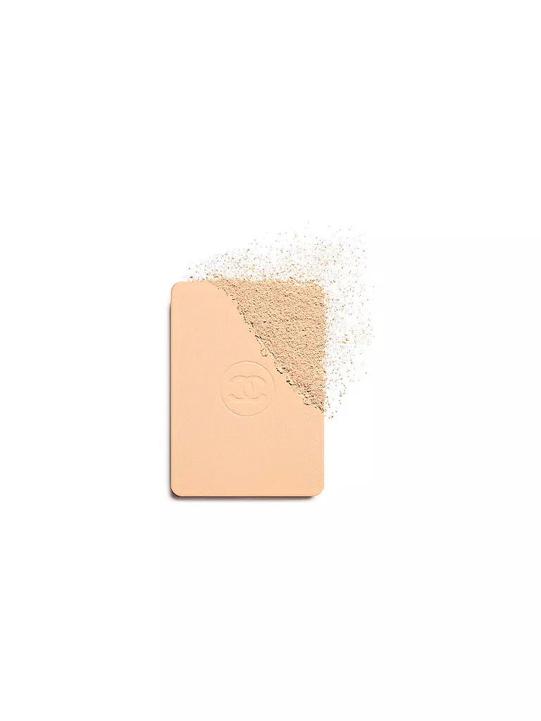 CHANEL |  KOMPAKT-MAKE-UP FÜR HÖCHSTE PERFEKTION. EXTREM LANGANHALTEND. HOHER TRAGEKOMFORT. 13G | camel