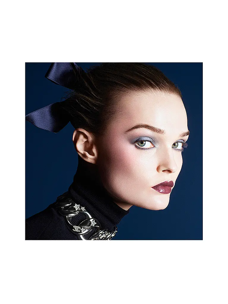 CHANEL | DER GLÄNZENDE FLUID-LIPPENSTIFT MIT LANGEM HALT |