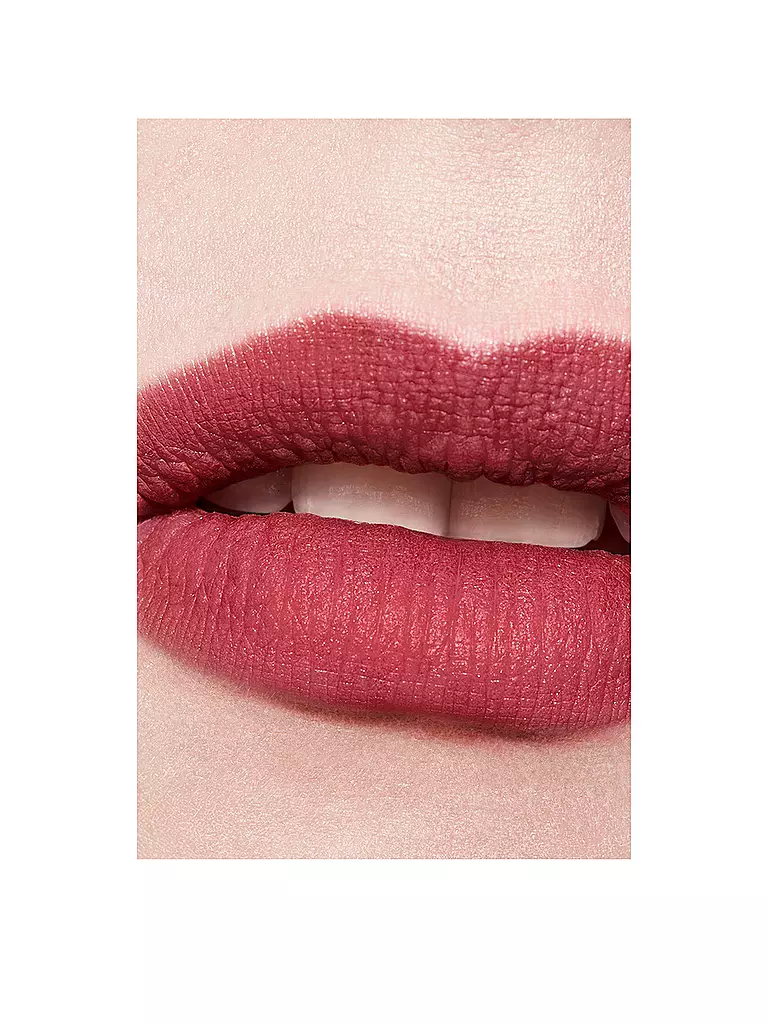 CHANEL | DER INTENSIVE MATTE FLUID-LIPPENSTIFT MIT ULTRA-LANGEM HALT | beere