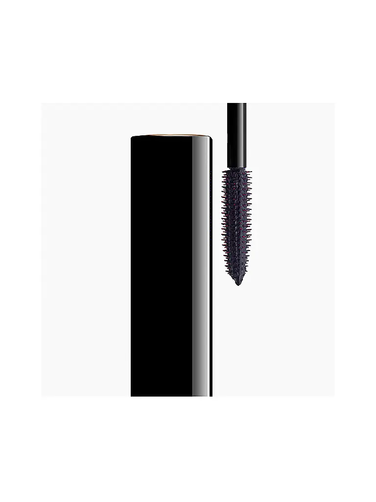 CHANEL | DIE ALL-IN-ONE-MASCARA: VOLUMEN, LÄNGE, SCHWUNG UND DEFINITION | Grau