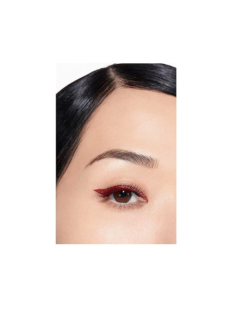 CHANEL | HOCHPRÄZISER FLÜSSIGER EYELINER ‒ LANGANHALTEND UND WASSERFEST |