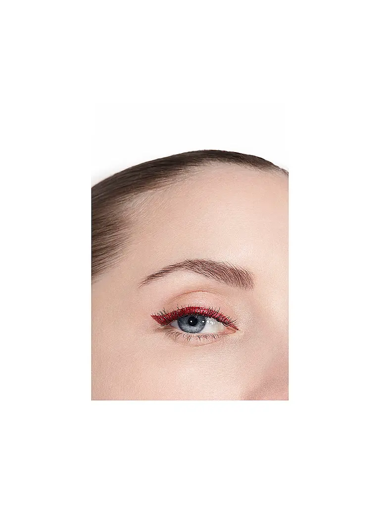 CHANEL | HOCHPRÄZISER FLÜSSIGER EYELINER ‒ LANGANHALTEND UND WASSERFEST |