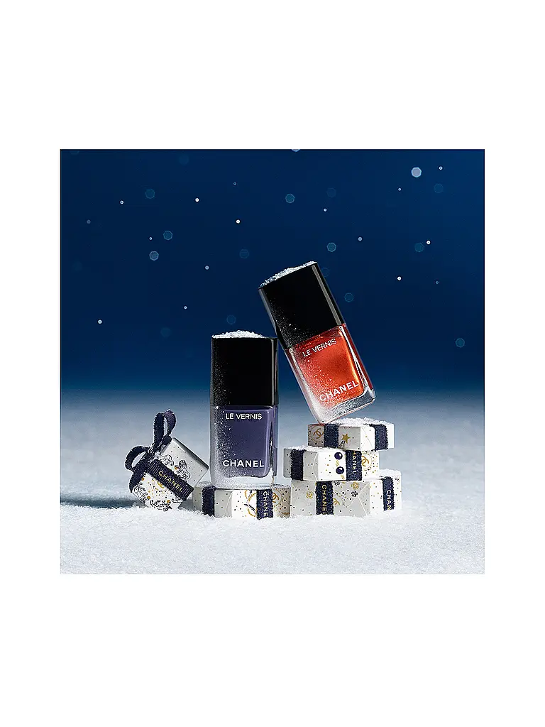 CHANEL | LANGANHALTEND | 