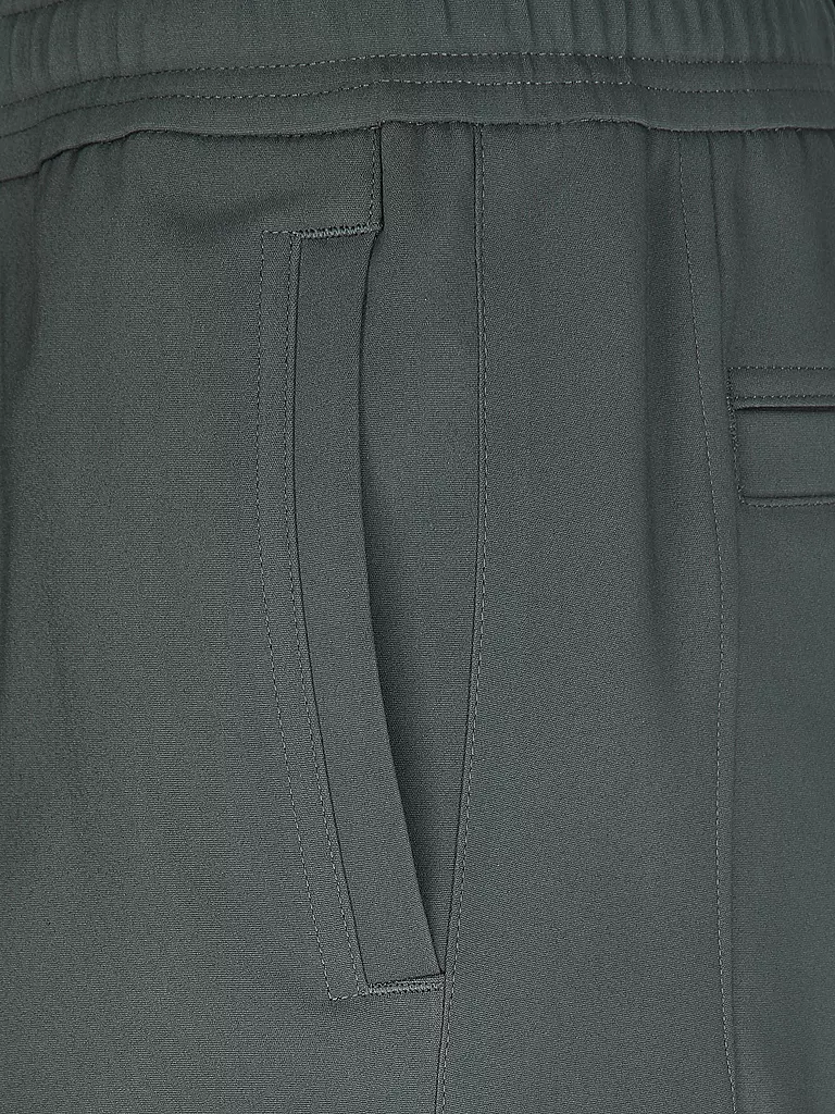 CHASIN | Shorts | grün