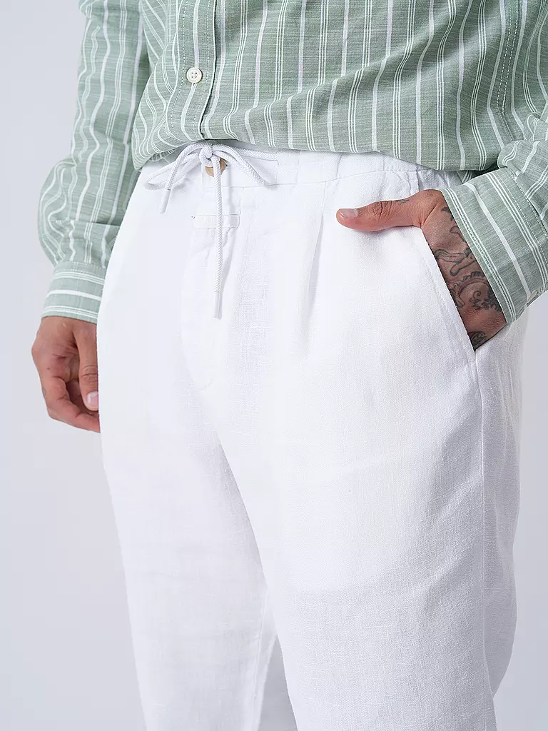 CLOSED | Chino VIGO TAPERED | weiss