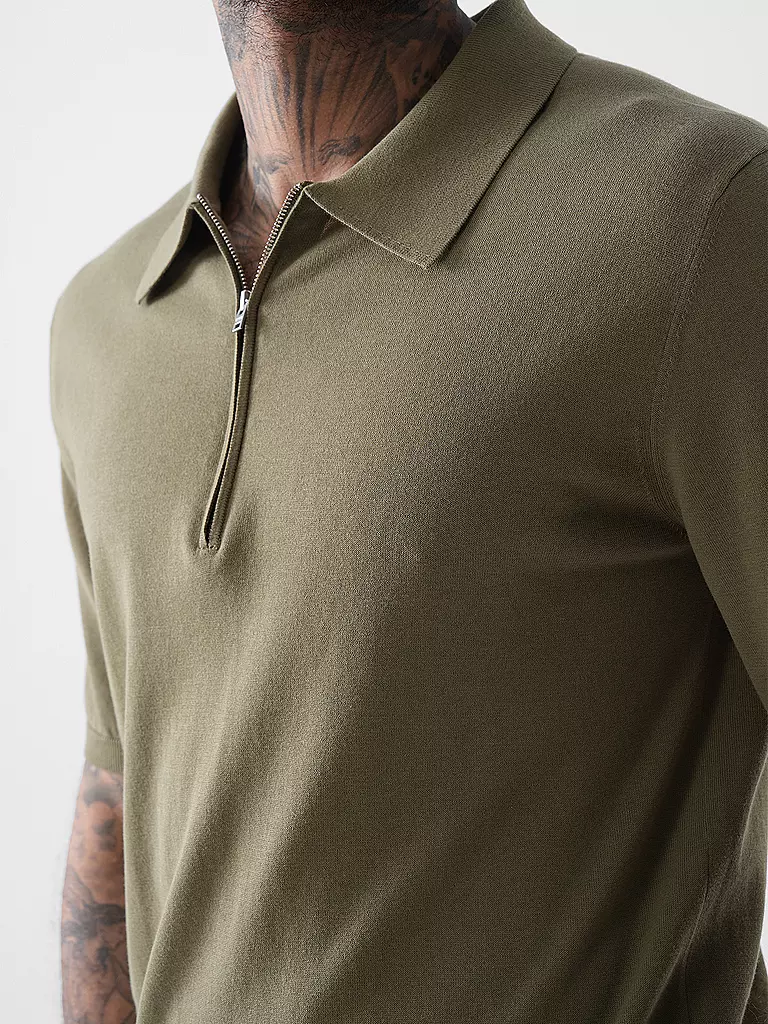 CLOSED | Poloshirt | olive