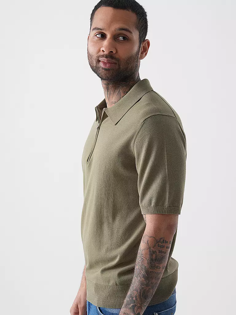CLOSED | Poloshirt | olive