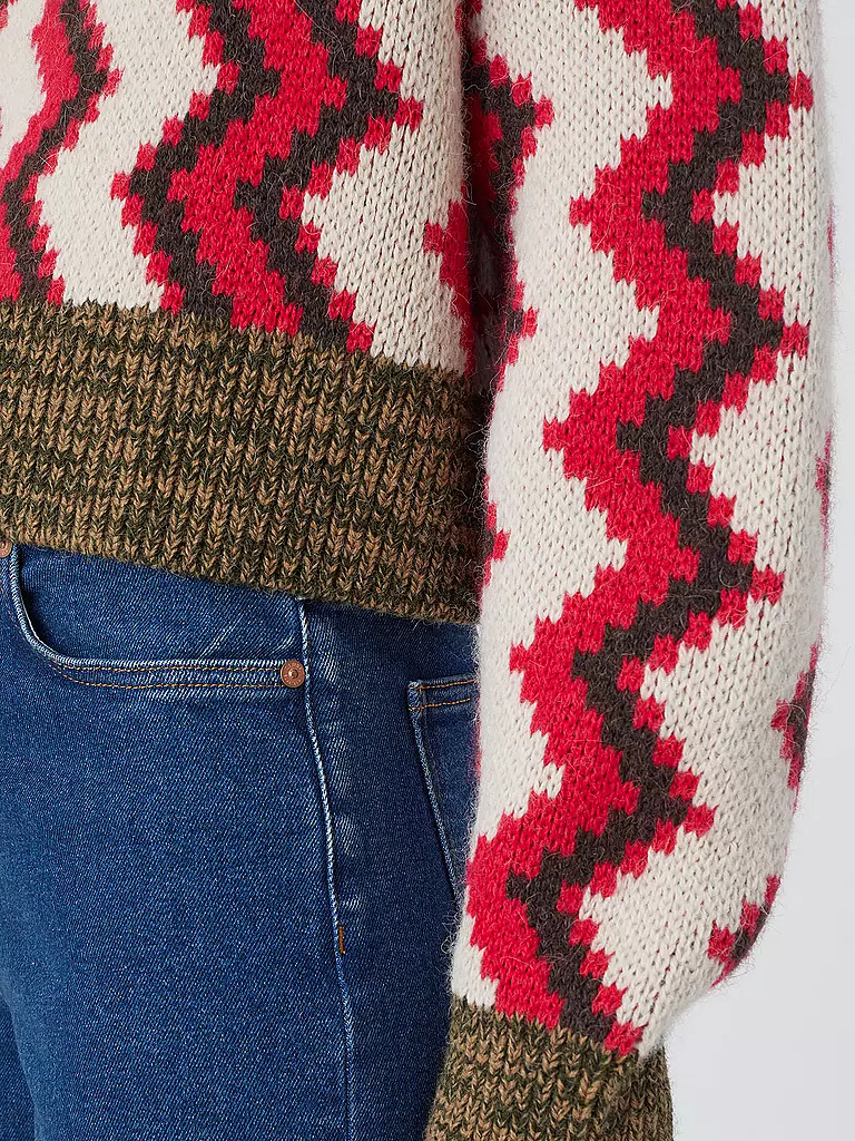 CLOSED | Troyer Pullover  | beere