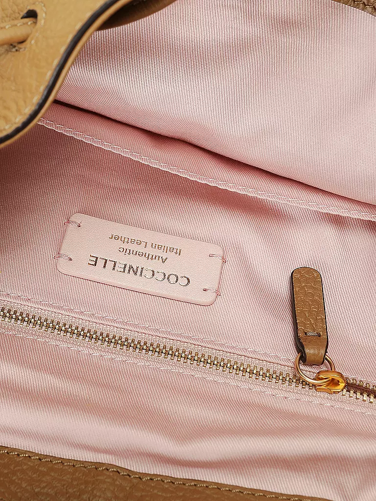 COCCINELLE | Lederrucksack BEAT SOFT | camel