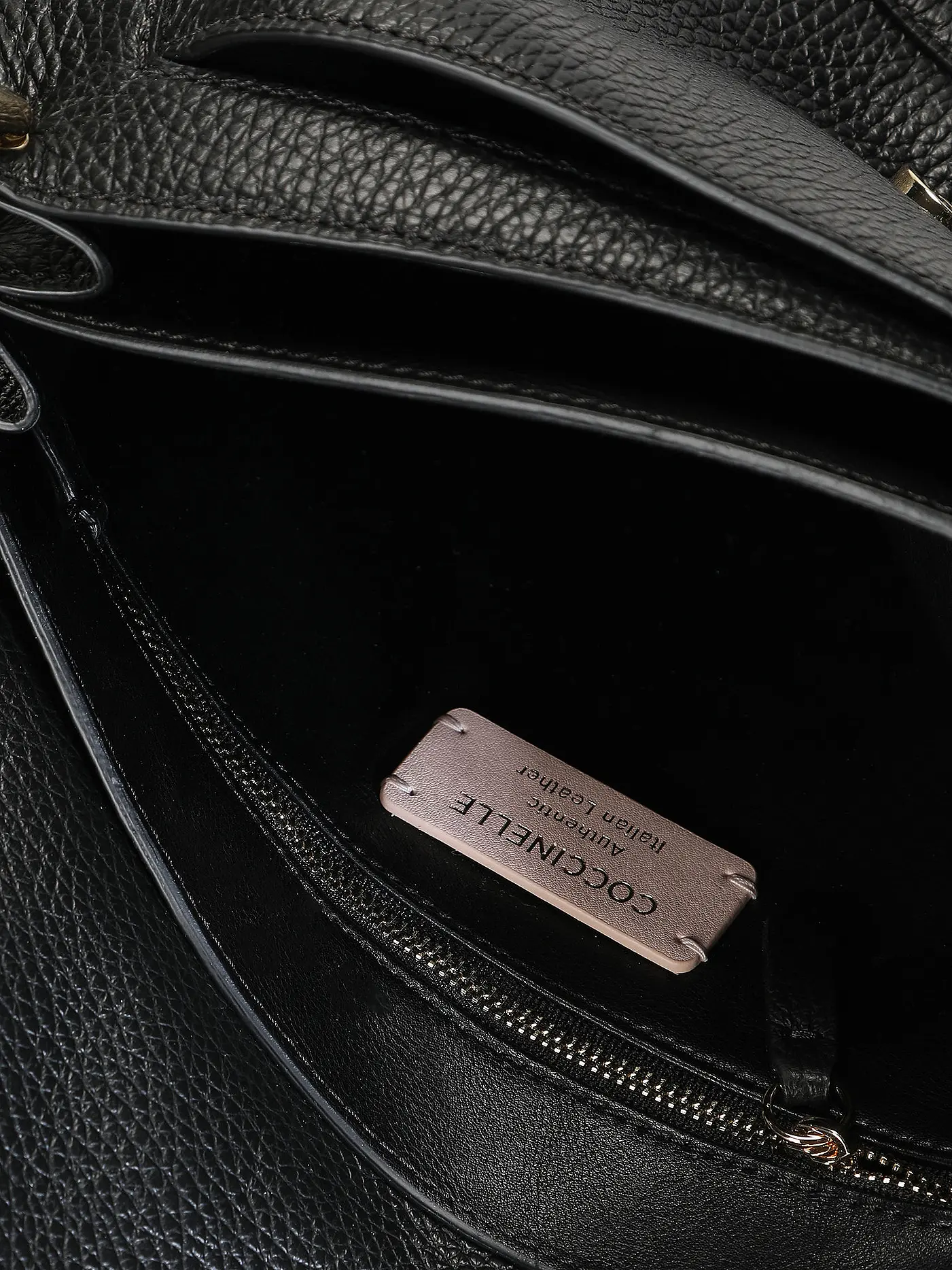 COCCINELLE | Ledertasche - Umhängetasche C-ME | schwarz